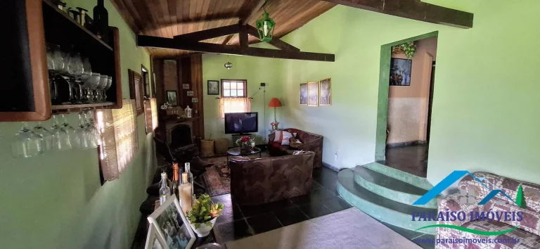 Imagem Refúgio Exclusivo nas Alturas: Sua Chácara de Sonho em Costas, Paraisópolis