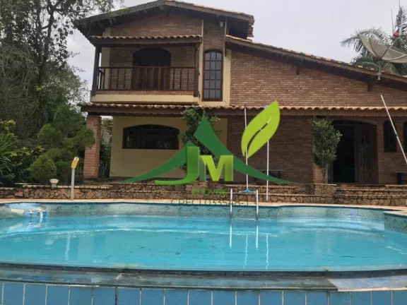 Imagem Linda Chácara Pé na Água à Venda em Piracaia – Exclusividade e Conforto