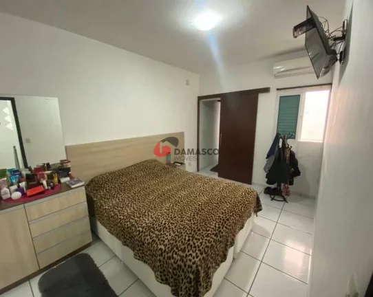 Imagem Sobrado à venda 2 Quartos, 1 Suite, 2 Vagas, 187M², Campestre, Santo André - SP
