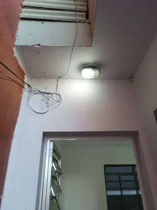 Imagem Aluguel de Casa com 1 Quarto na Cidade de em Bairro - 55,00 m² de Área