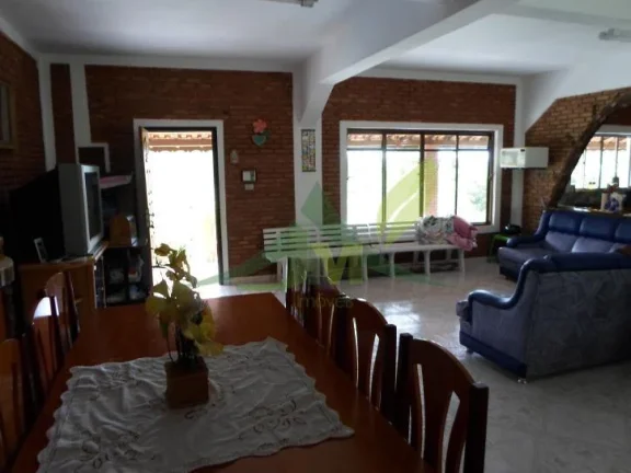 Imagem Lindo Sitio à Venda em Atibaia com 30 mil m ²