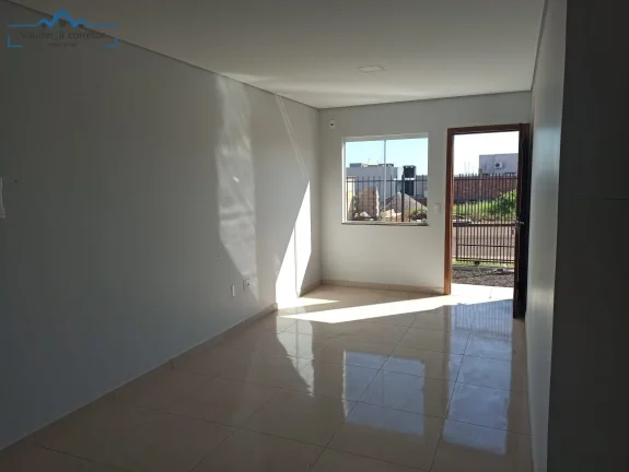 Imagem Casa nova com 2 dormitórios a venda no Pinheirinho.