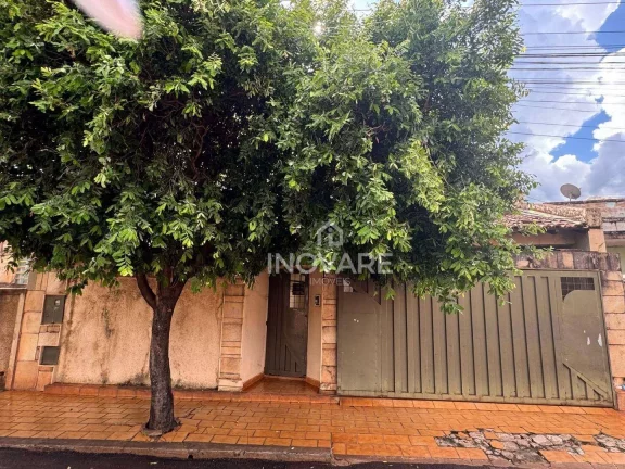 Imagem Casa com 3 dormitórios à venda, 178 m² por R$ 530.000,00 - Alto da Boa Vista - Itumbiara/GO
