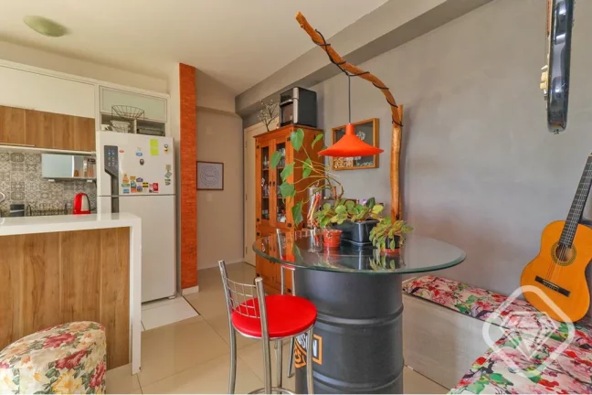 Imagem Apartamento moderno e ensolarado no Condomínio Veríssimo

Uma excelente oportunidade para quem bus...