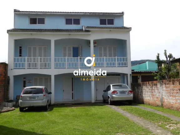 SOBRADO 4 DORMITÓRIOS