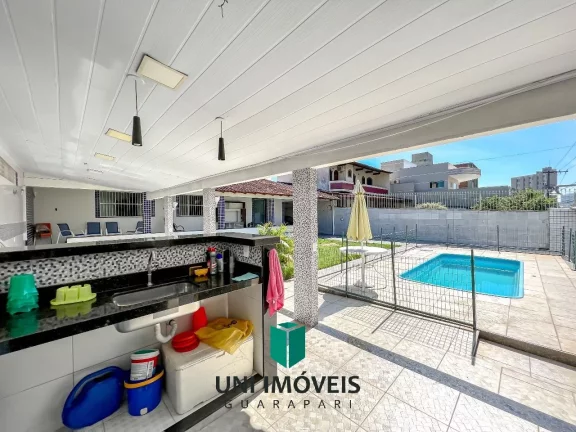 Imagem Casa linear com 4 suítes, lazer privativo a venda no Centro de Guarapari-ES.