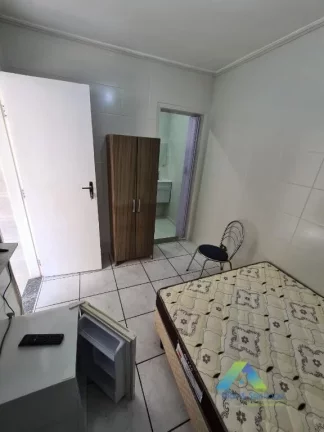 Imagem Excelente sobrado a poucos minutos da estação do metro Conceição e Jabaquara com 5 dormitórios, 2vagas excelente quintal, com ótimo valor!