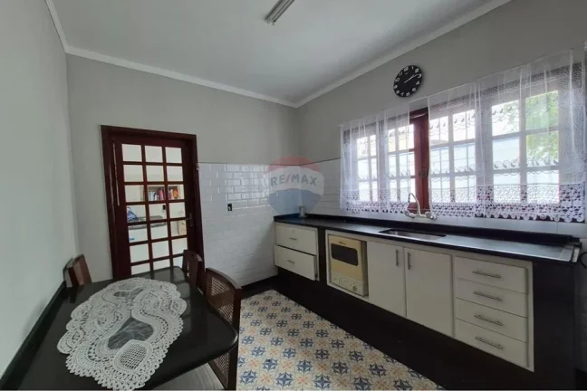 Imagem Casa Comercial em Votorantim: Ampla e Bem Localizada!