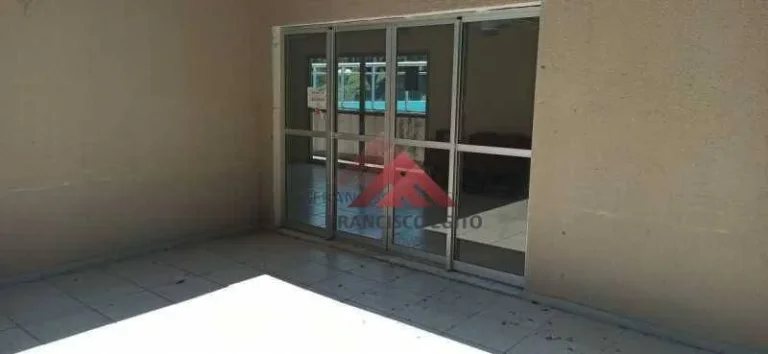 Imagem Apartamento com 2 dormitórios à venda, 64 m² por R$ 150.000,00 - Rio do Ouro - Niterói/RJ