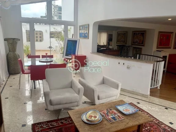 Imagem Cobertura duplex com 357m² na Vila Nova Conceição, próximo à Praça Pereira Coutinho. No primei...