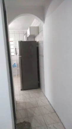Imagem Casa Terrea com quintal 99 metros 2 Dormitorios e 2 Vagas de Garagens
