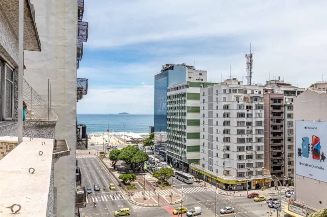Conforto e Luxo à Beira-Mar em Copacabana - Visite Agora!