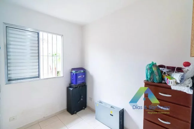 Imagem CASA TÉRREA COM 3 DORMITÓRIOS E 4 VAGAS EM VILA SANTA CATARINA/SP!