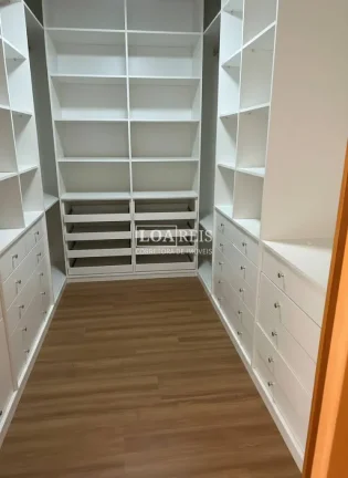 Imagem Colinas do Paratehy Norte | Sobrado de Alto Padrão | 4 Suítes