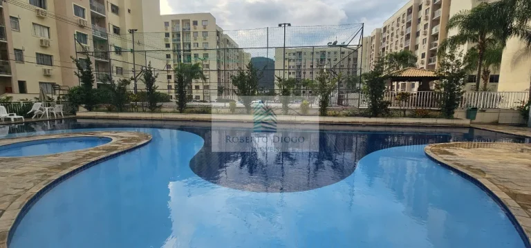 Imagem Imperdível oportunidade de investimento: Apartamento de 2 quartos na Taquara, Rio de Janeiro-RJ, com 51m² e vaga de garagem.