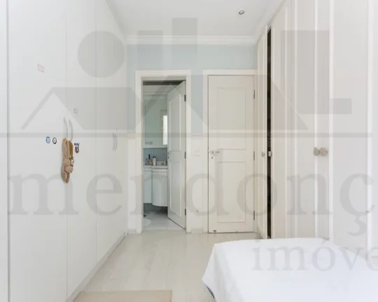 Imagem Cobertura à Venda 3 quartos 4 vagas 320m²