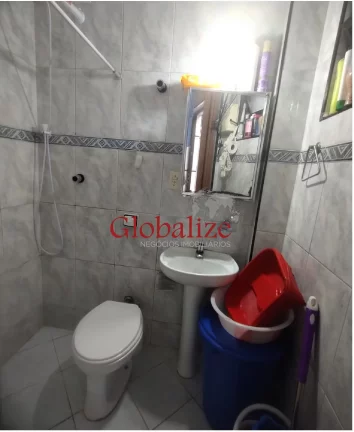 Imagem Belíssimo sobrado em Santos no bairro do Embaré com 4 dormitórios, duas suítes, duas vagas e quintal com churrasqueira à venda por R$ 1.490.000,00