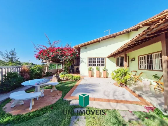 Imagem Linda casa com piscina, jardim e 902m² de terreno a venda na Enseada Verde - Guarapari