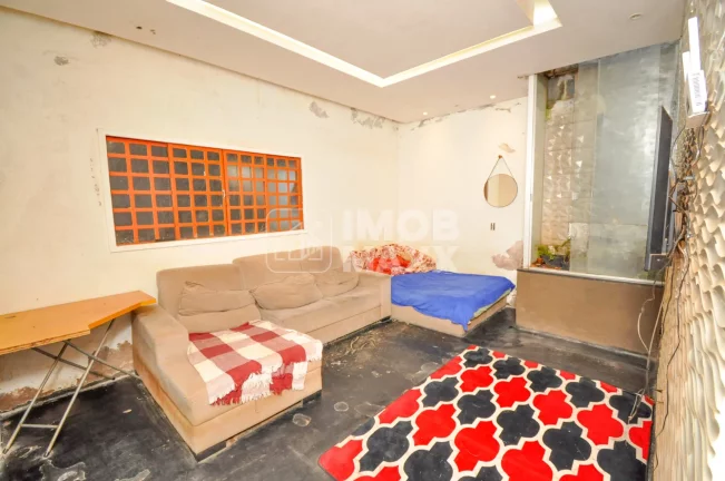 Imagem Casa Ceilândia - Sol Nascente. 3 Quartos, c/ Picisna, Fogão a Lenha. R$230.000,00