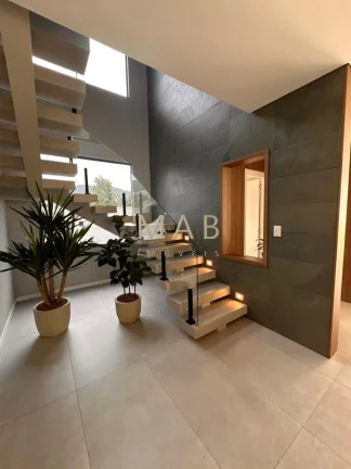 Imagem Te convido para conhecer seu mais novo lar!! Casa com 4 dormitórios sendo 1 suíte, SEMIMOBILIADA, para Venda no Bairro Rio Vermelho em Florianópolis!