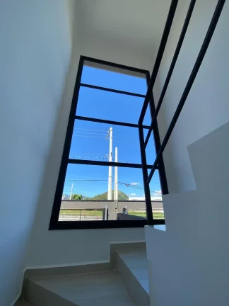 Imagem Casa à venda com 3 quartos, sendo 1 suíte, em Vila Petrópolis, Atibaia - SP