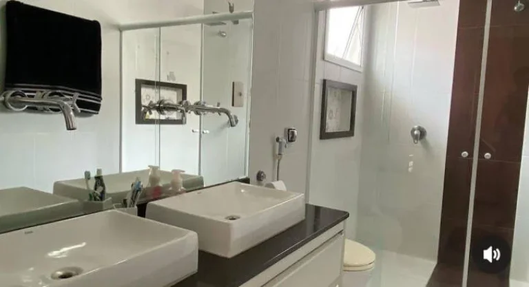 Imagem Casa Sobrado, 4 dormitórios ( 3 suítes). 3 vagas, Altos da Serra VI, Urbanova - Sjc.