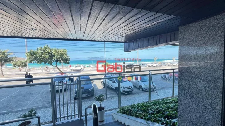 Imagem Apartamento com 4 dormitórios à venda, 170 m² por R$ 1.400.000,00 - Centro - Cabo Frio/RJ