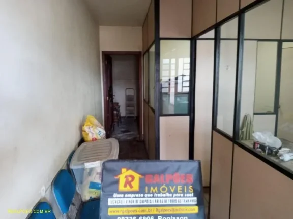 Imagem Galpão para Locação em SÃO JOÃO DE MERITI, DUTRA, 2 banheiros, 1 vaga