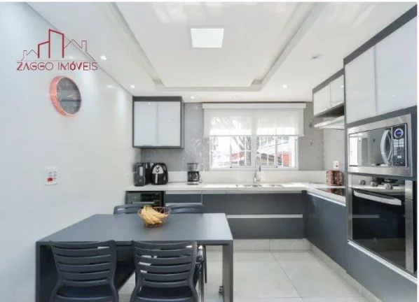 Imagem Linda Casa Reformada na Vila Mascote.