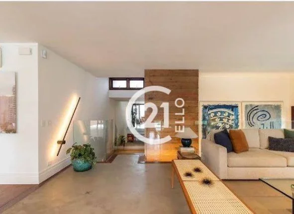 Imagem Casa em rua fechada, 608m², 3 suítes, Jardim Guedala