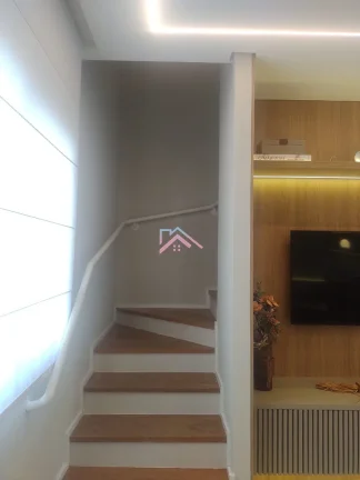 Imagem Casas à venda condomínio fechado Villagio Eucaliptos - Área útil 58 m2 com 2 dormitórios sendo 1 suí