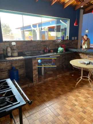 Imagem Rancho vende R$ 500.000 Club Naútico Miguelópolis - SP, 3 quartos sendo 1 suíte, piscina, churrasqueira.