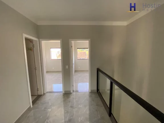 Imagem Sobrado com suíte e dois quarto no centro