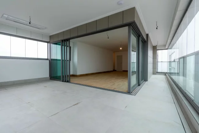 Imagem Cobertura Duplex Tatuapé - 593,24 m² - 4 Suítes - 1 Máster - Terraço Gourmet - 7 banheiros - 8 Vagas - Depósito - Piscina e ofurô