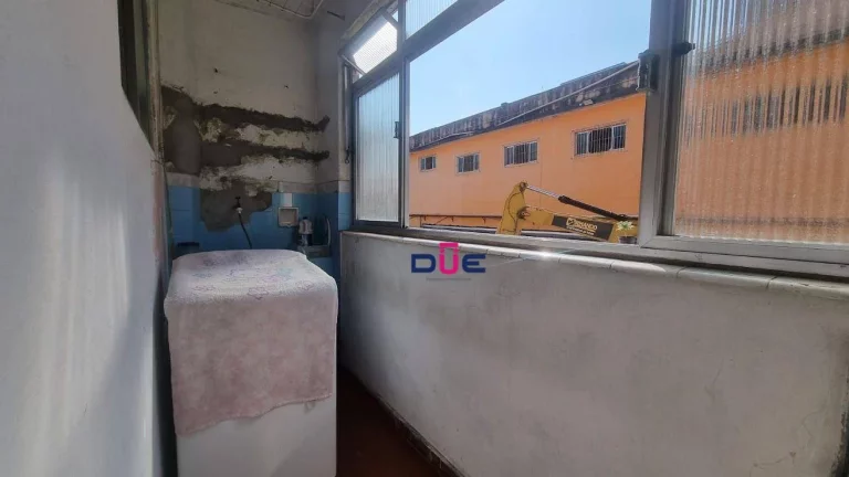 Imagem Apartamento com 2 dormitórios à venda, 70 m² por R$ 350.000 - Embaré - Santos/SP