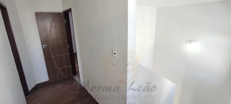 Imagem Casa Duplex em via Pública à venda na Coroa do Meio, próximo à Orla em Aracaju, Sergipe/SE.