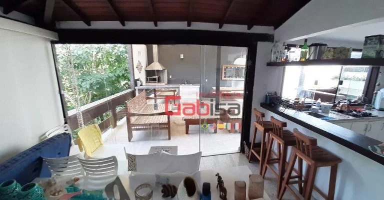 Imagem Casa com 3 dormitórios à venda, 260 m² por R$ 1.200.000,00 - Geribá - Armação dos Búzios/RJ