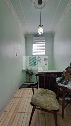 Imagem Casa à venda em Niterói-RJ, bairro Fonseca: 3 quartos, 1 suíte, 1 sala, 2 banheiros, 1 vaga de garagem, 100m² de área.