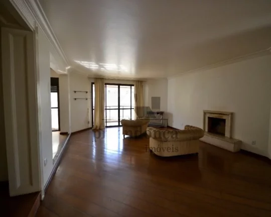 Imagem Apartamento amplo bem distribuído, com terraço, living para 03 ambientes, bem arejado e iluminado,...