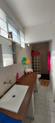 Imagem Casa para Venda em São Roque, Centro (mailasqui), 2 dormitórios, 1 suíte, 2 banheiros, 3 vagas