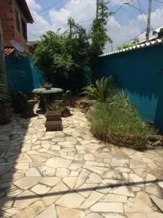 Imagem Casa em Condomínio para Venda em Itaboraí, Centro (Manilha), 4 dormitórios, 1 suíte, 3 banheiros, 3 vagas