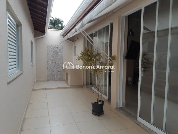 Imagem Esta casa no Condomínio Residencial Aurora em Paulínia-SP tem uma área construída de 230m² em u...