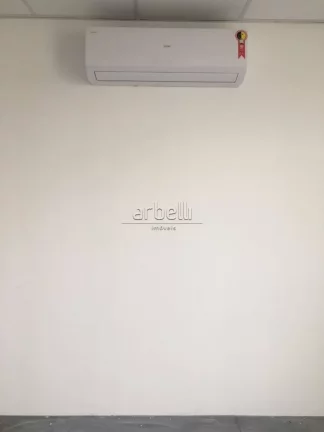 Imagem Sala comercial recém reformada no decimo sétimo andar, com 42 metros quadrados, com 1 banheiro, co...