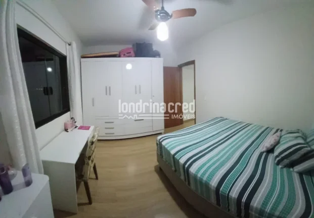 Imagem Casa Ampla à Venda no Jardim Dom Pedro II – 3 Quartos, 1 Suíte, Churrasqueira, Grande Quintal e Espaço para Construção em Terreno de 310m²!