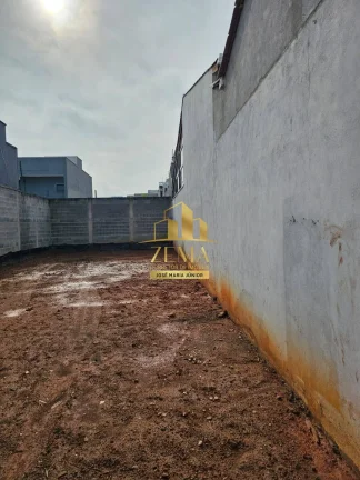 Imagem Terreno plano,150m2, Terraplanagem, Muro, Portão,Calçada, Agua, Luz, Villa