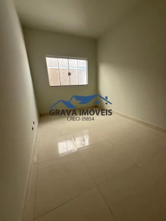 Imagem Casa Geminada para Venda em Sarandi, Nações, 3 dormitórios, 1 banheiro, 2 vagas