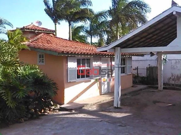 Imagem Casa com 6 dormitórios à venda, 250 m² por R$ 2.500.000,00 - Ferradura - Armação dos Búzios/RJ