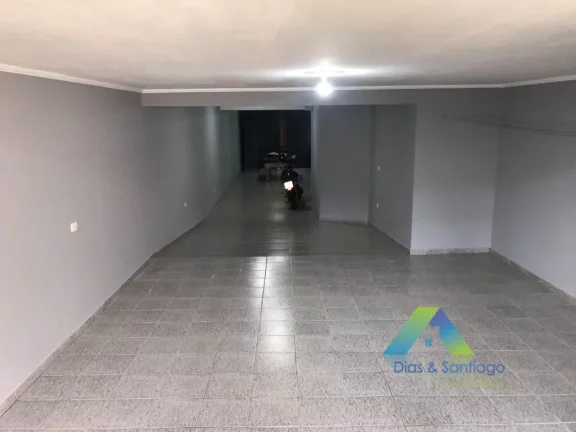 Imagem Santo André Sobrado 210M², 3 dormitórios 1 suíte, espaço gourmet, 8 vagas com ótima localização e valor !!!