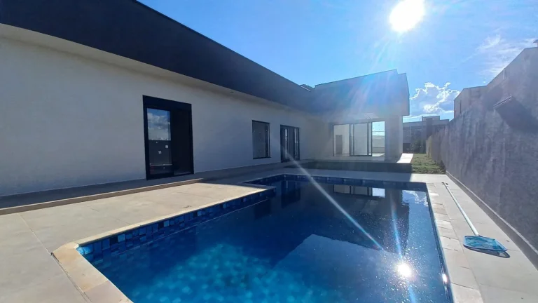 Imagem Casa à venda com 3 quartos, sendo 3 suítes, no condomínio Shamballa Iii, Atibaia - SP