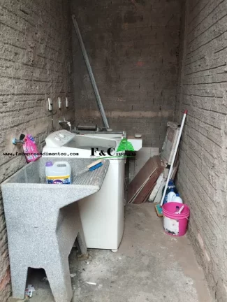 Imagem Sobrado para Venda em Limeira, Jardim Manacá, 3 dormitórios, 1 suíte, 1 banheiro, 1 vaga